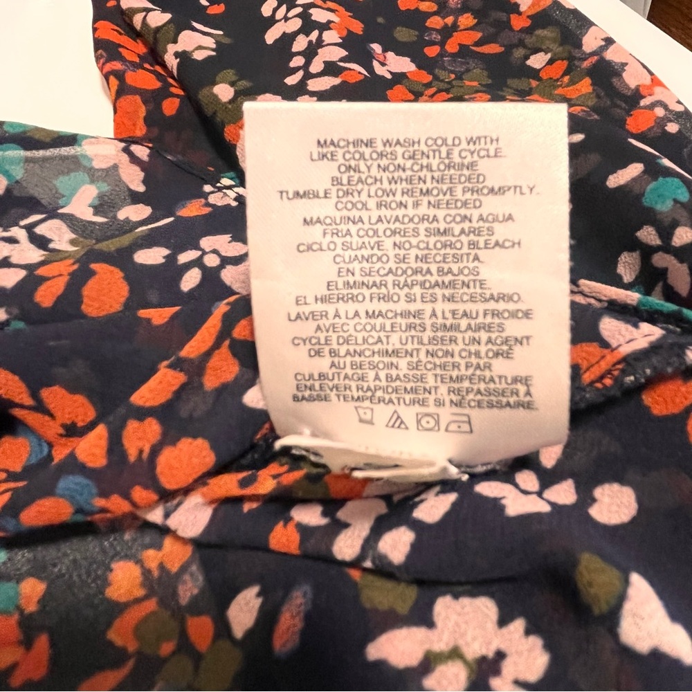 Ellen Tracy Chic Sheer Long Sleeve Blouse, Sz M, Brown With Fall Colored Flowers - Picture 5 of 6